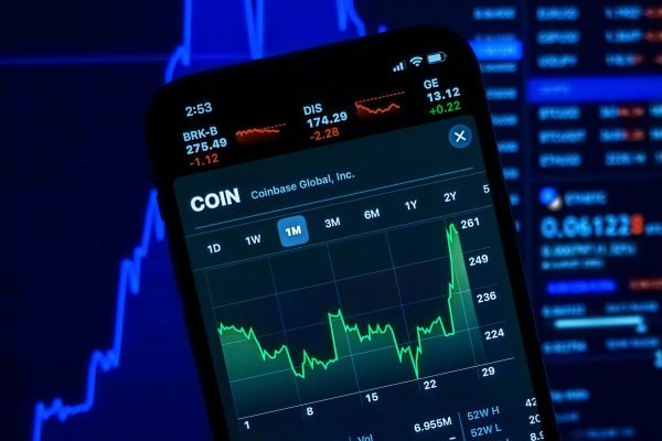 Scam Watch: Grayscale-Group Poses Threat to Canadian Investors